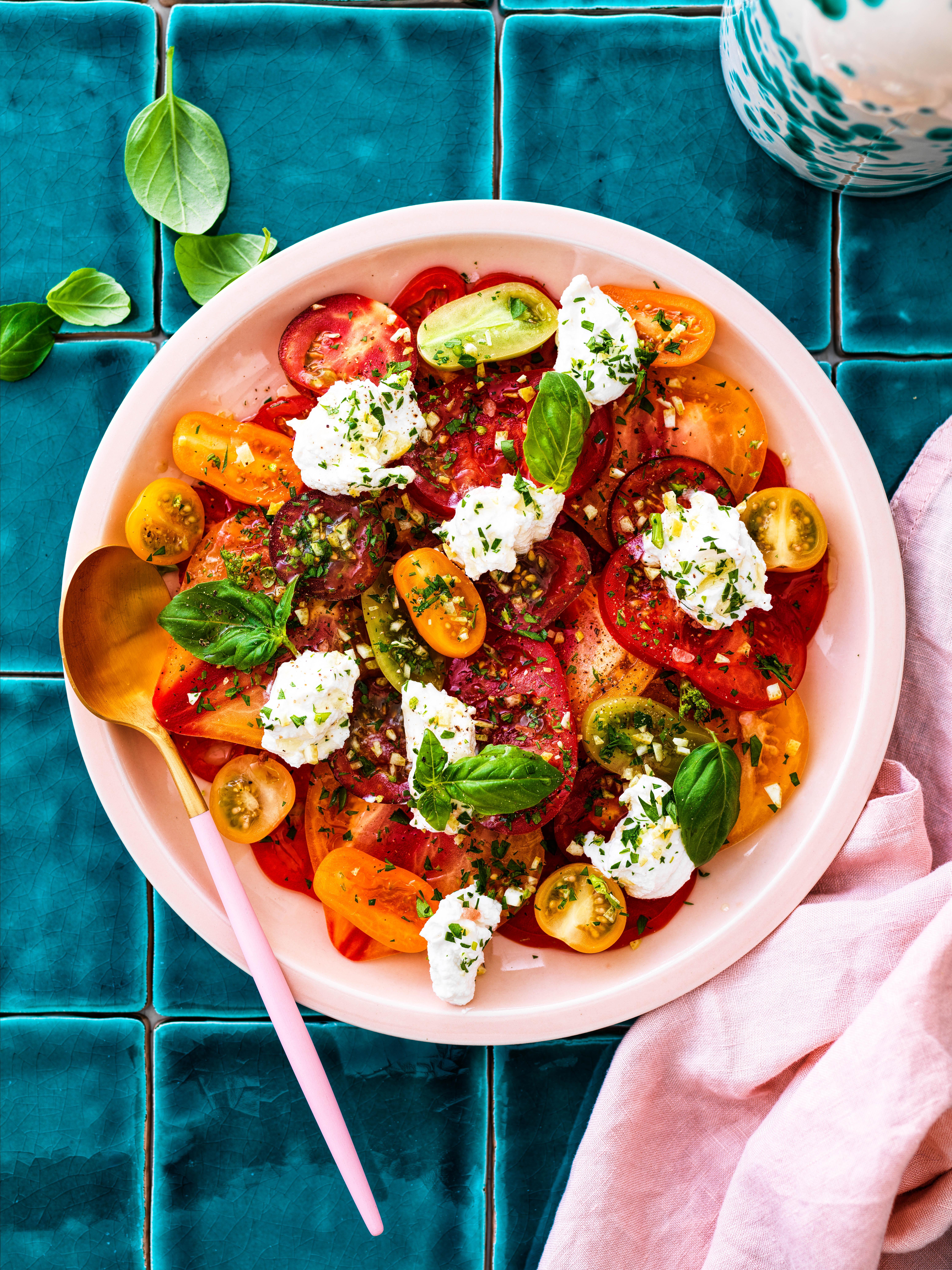 Tomatensalade met ricotta en gremolata